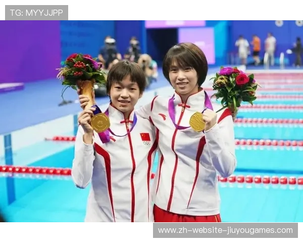 全红婵和陈芋汐争夺跳水金牌，实力强劲，全红婵陈芋汐决赛